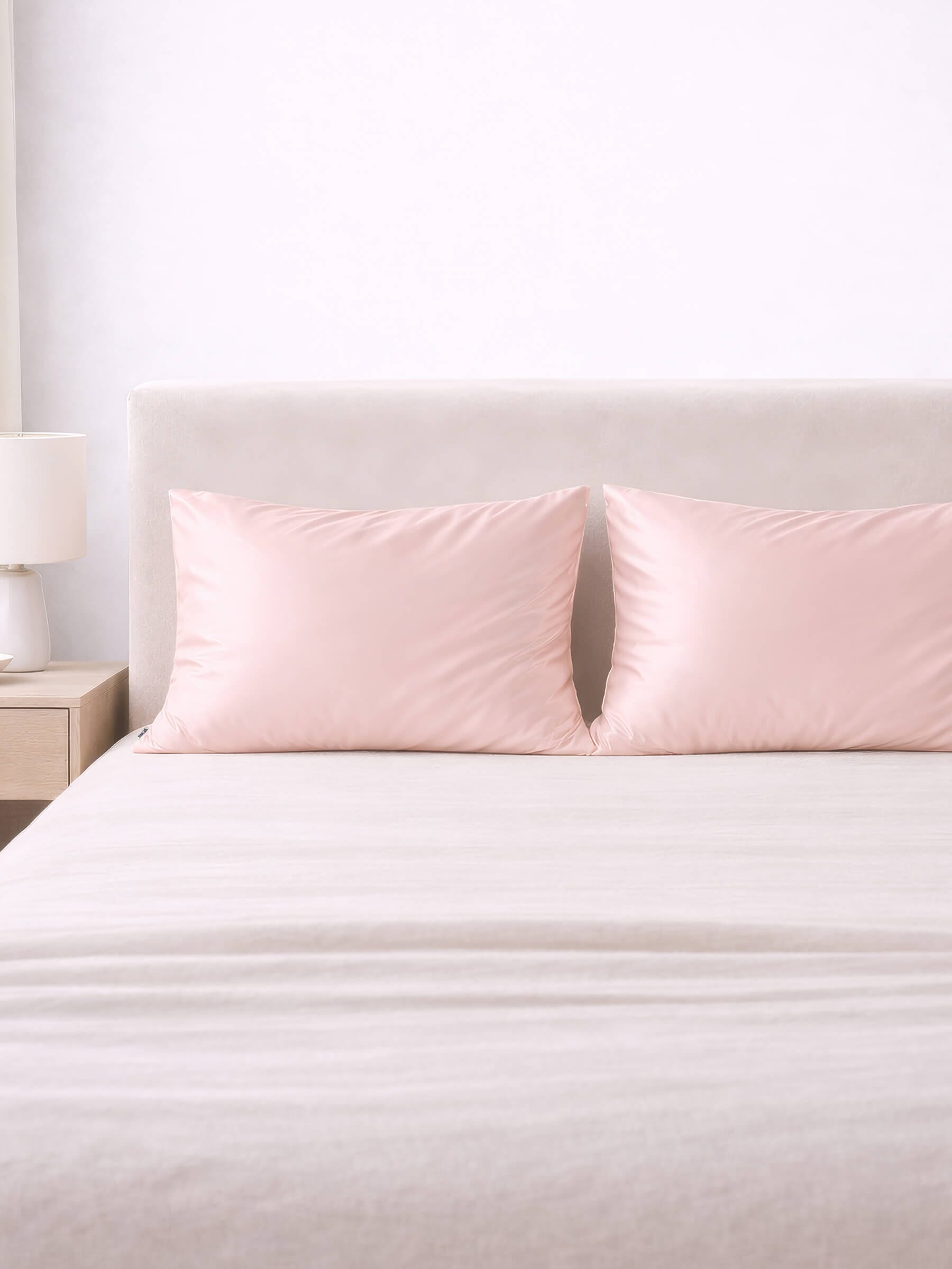 2 Pink Silk Pillowcases - Queen Size - Zippered