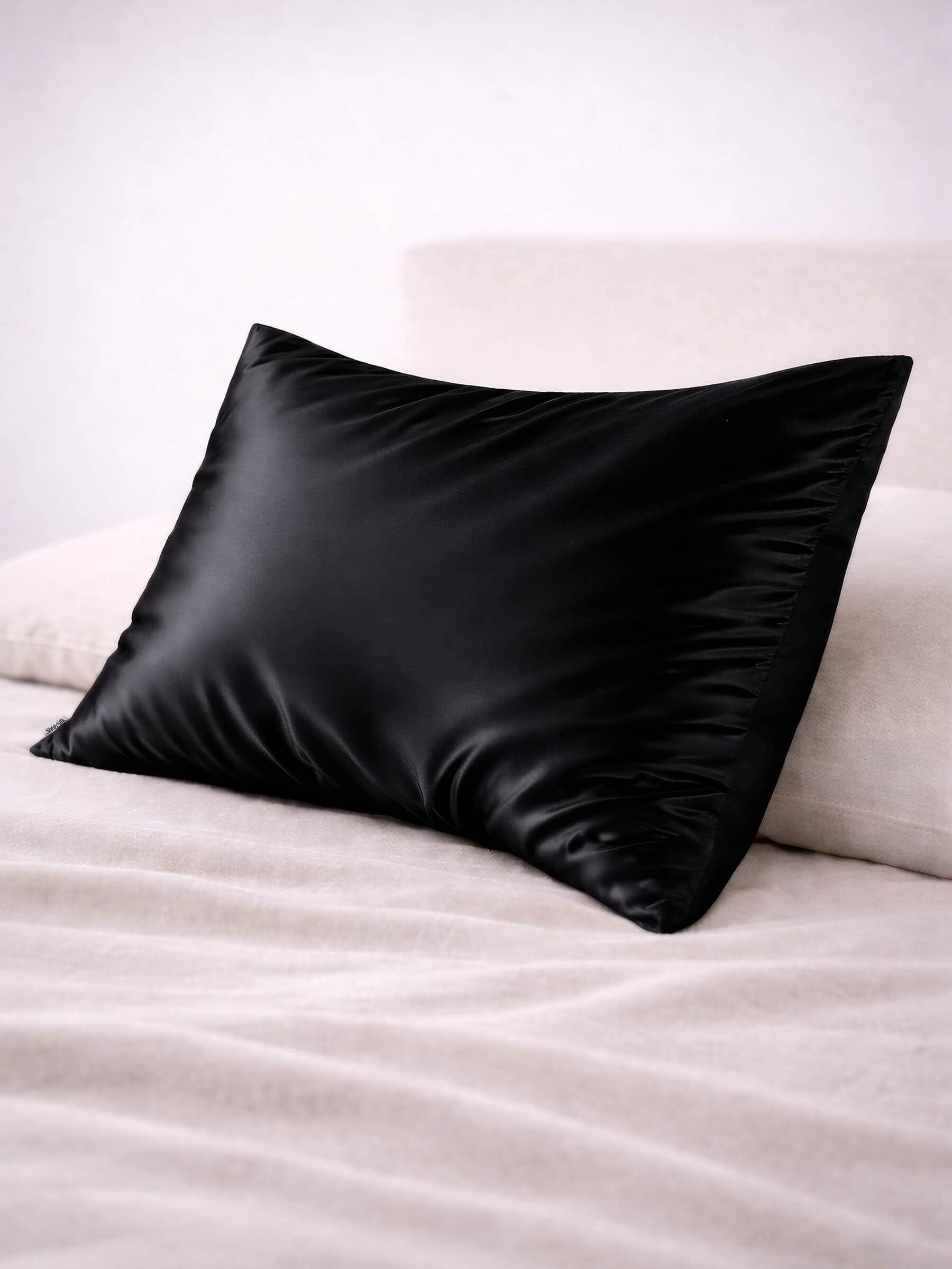 Black Silk Pillowcase - Queen Size - Zippered
