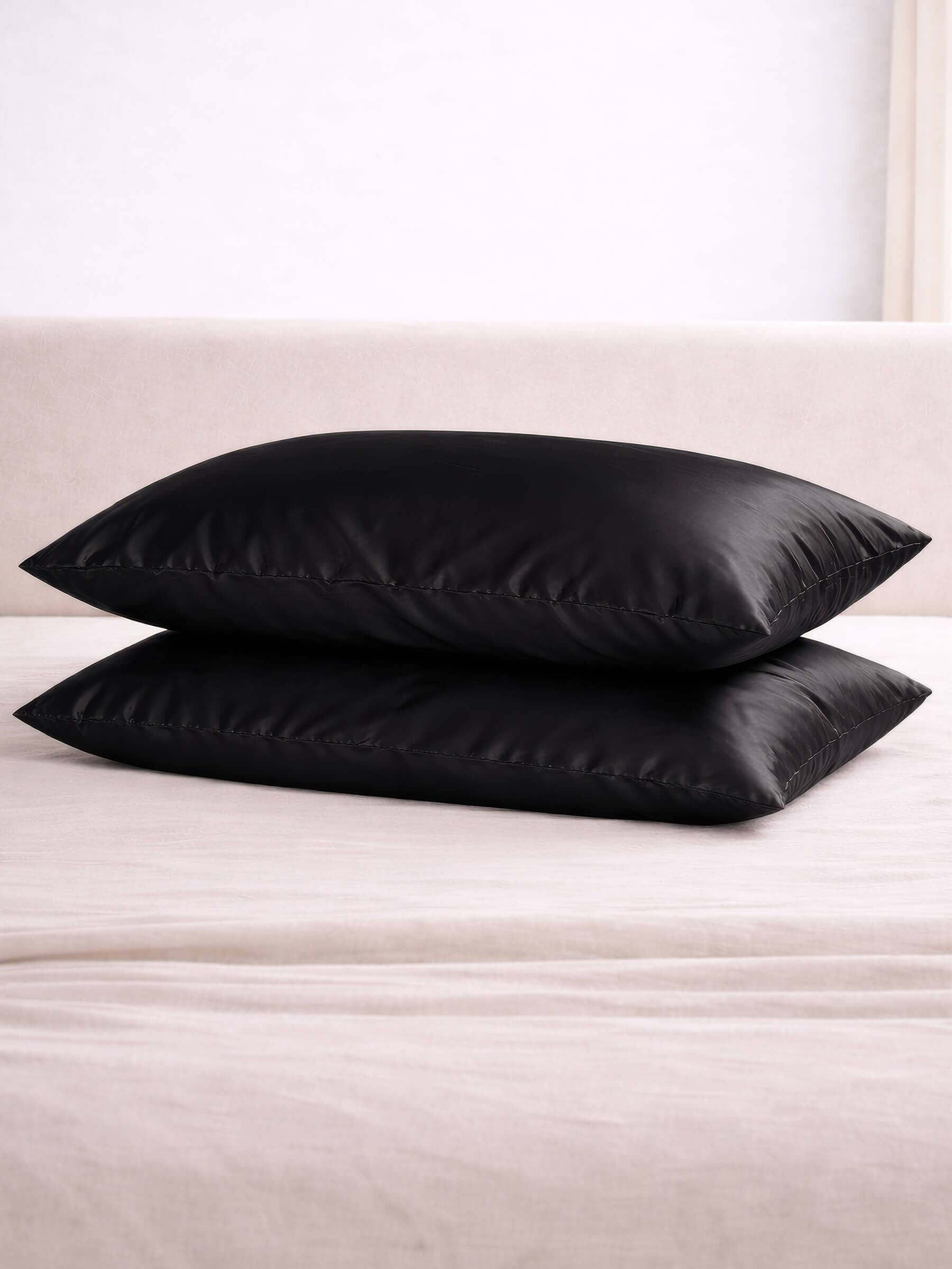 2 Black Silk Pillowcases - Queen Size - Zippered