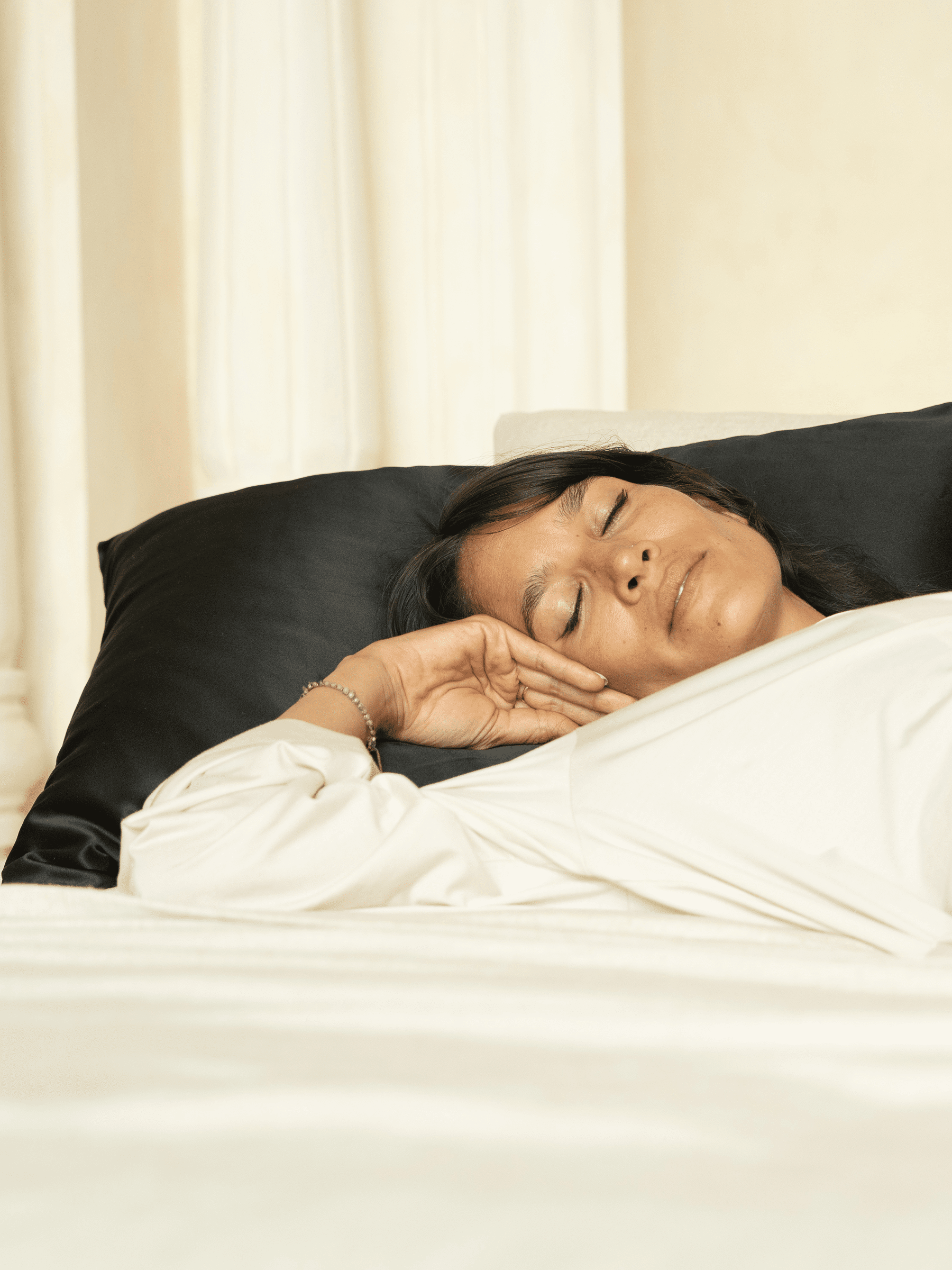 2 Black Silk Pillowcases - King Size - Zippered