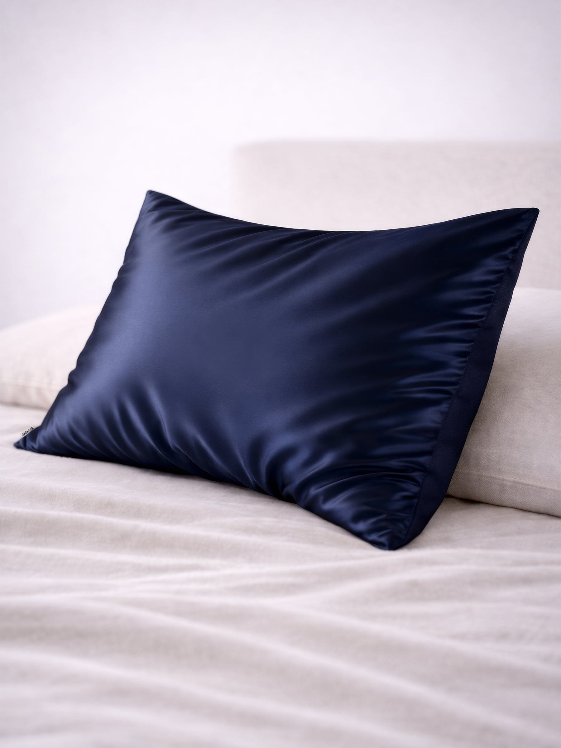 Navy Silk Pillowcase - Queen Size - Zippered