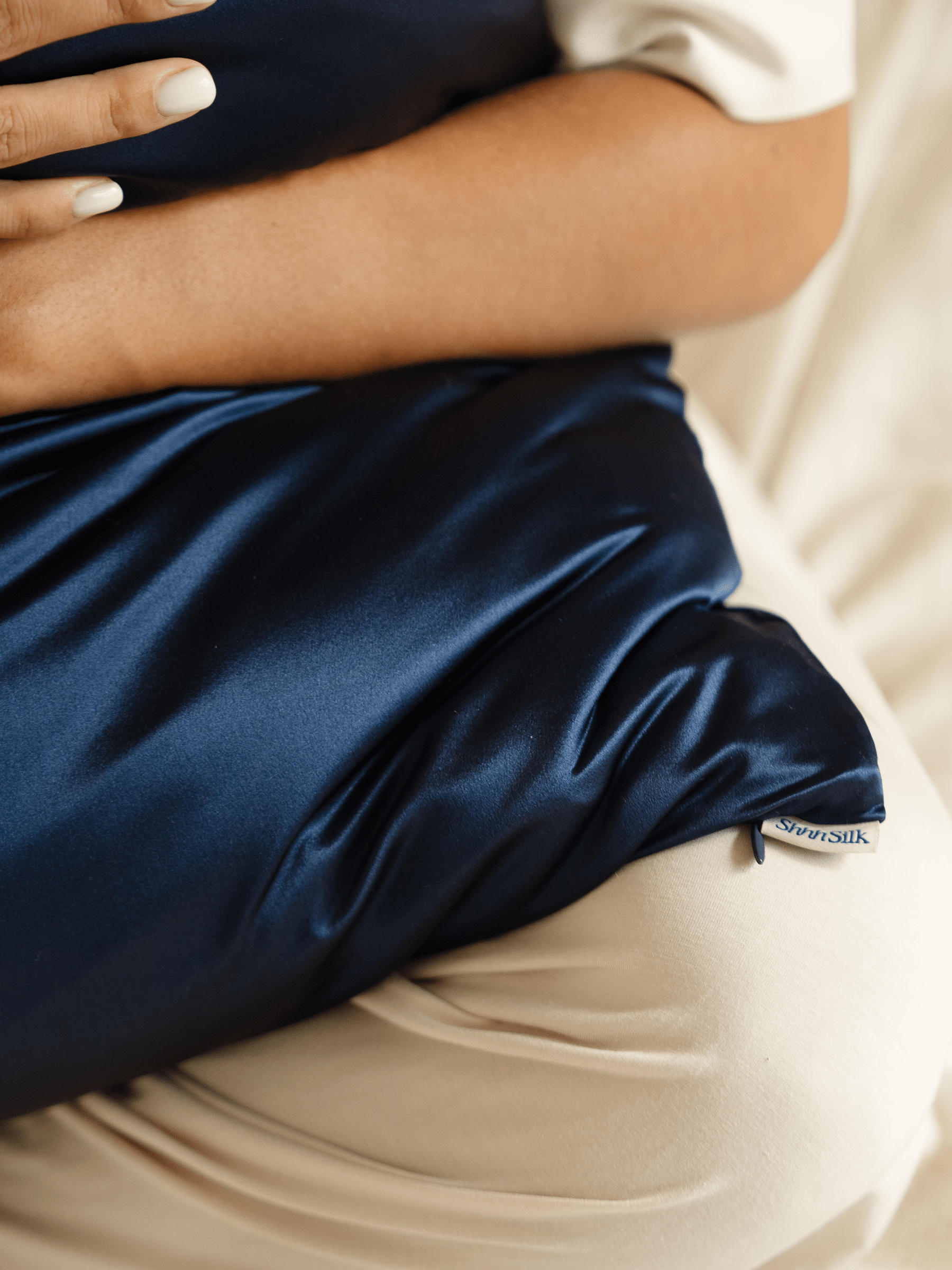 2 Navy Silk Pillowcases - King Size - Zippered