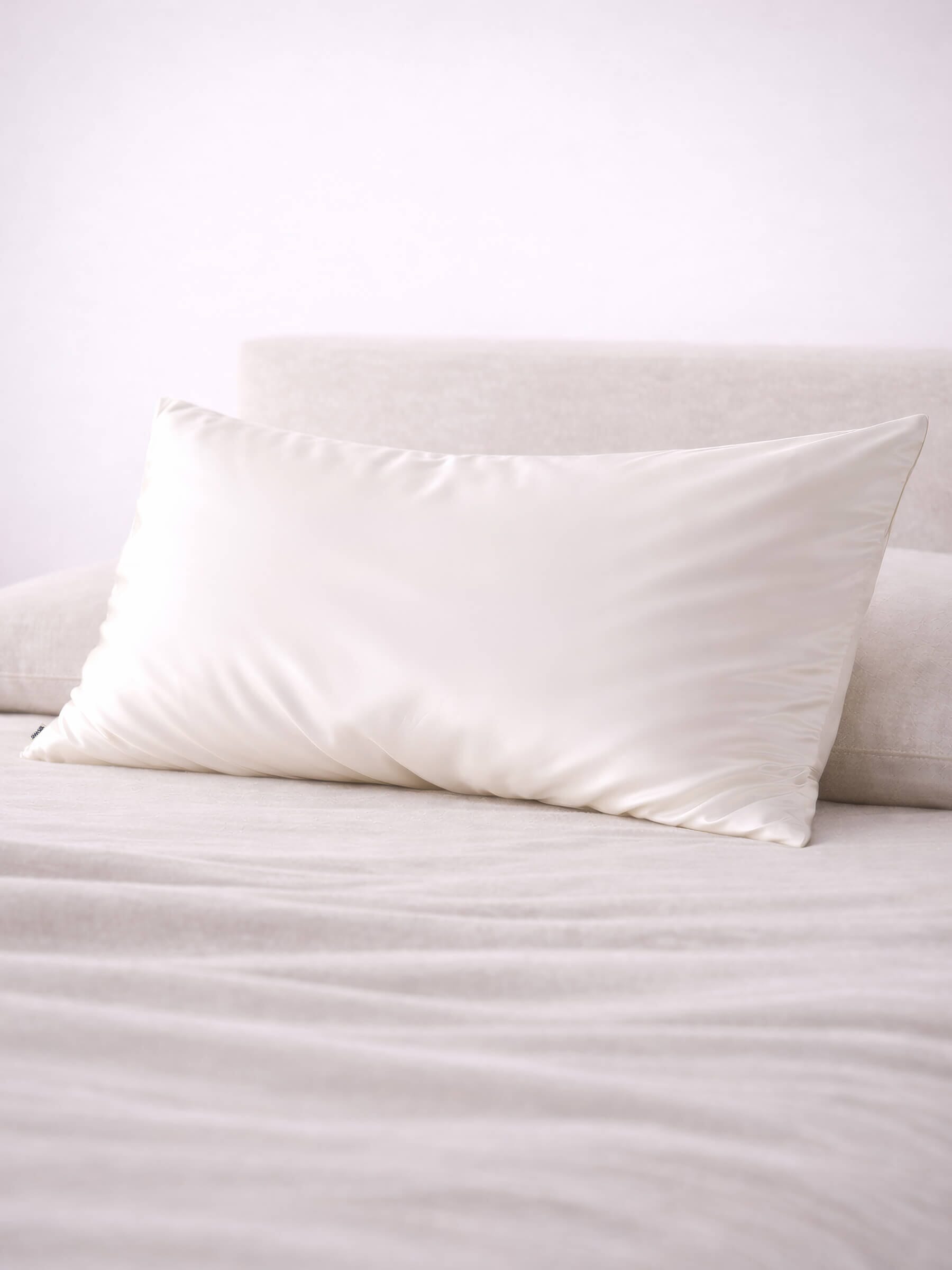 Off White Silk Pillowcase - King Size - Zippered