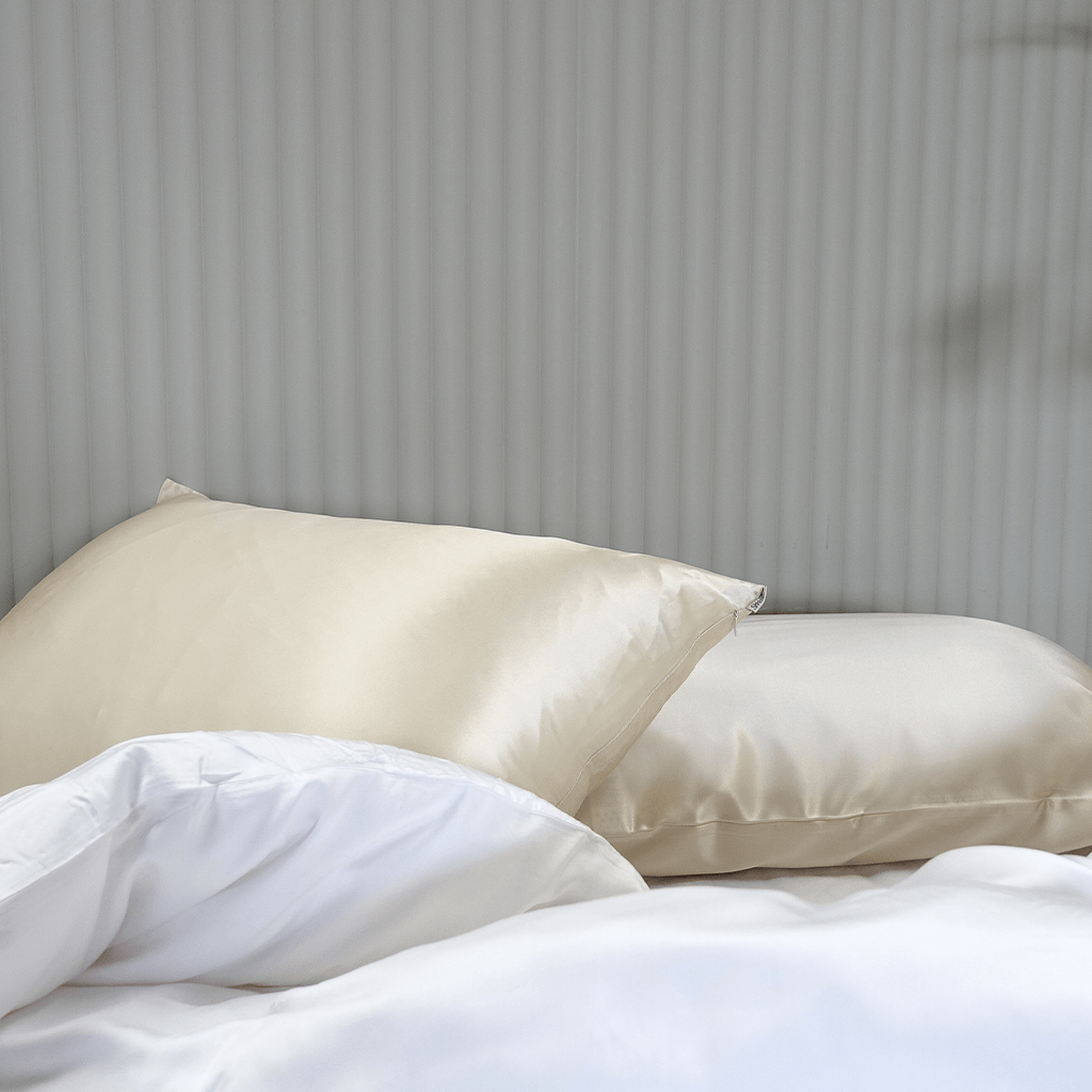 2 Nude Silk Pillowcases - Queen Size - Zippered